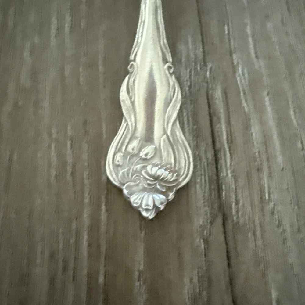Nenuphar‎ by American Plate Silverplate Tomato Server 8 1/4